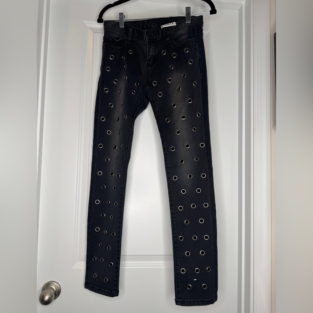 Unif Women’s Straight Leg Jeans With Round Rivets, Sz 27